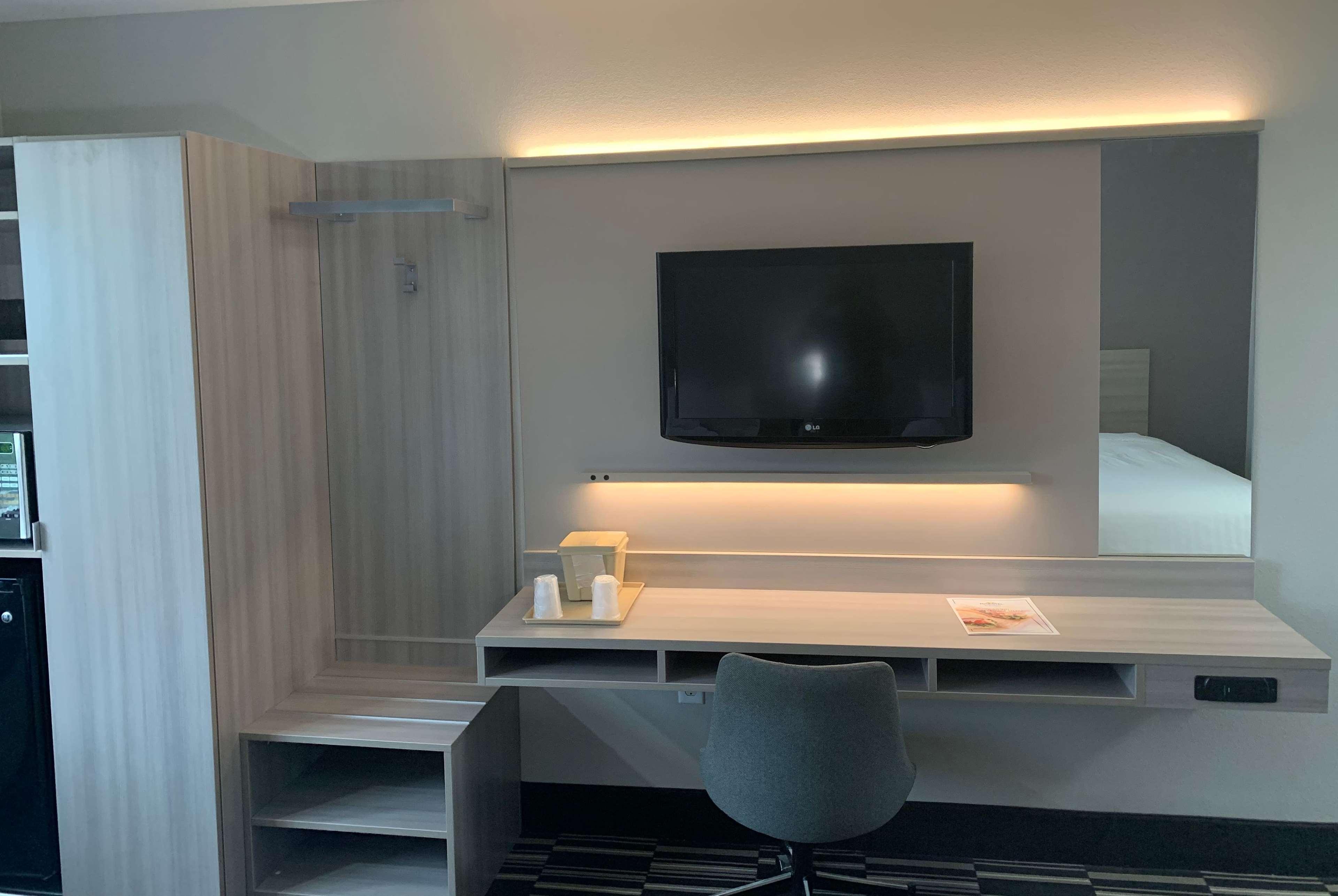 Microtel Inn By Wyndham Charlotte Airport Luaran gambar