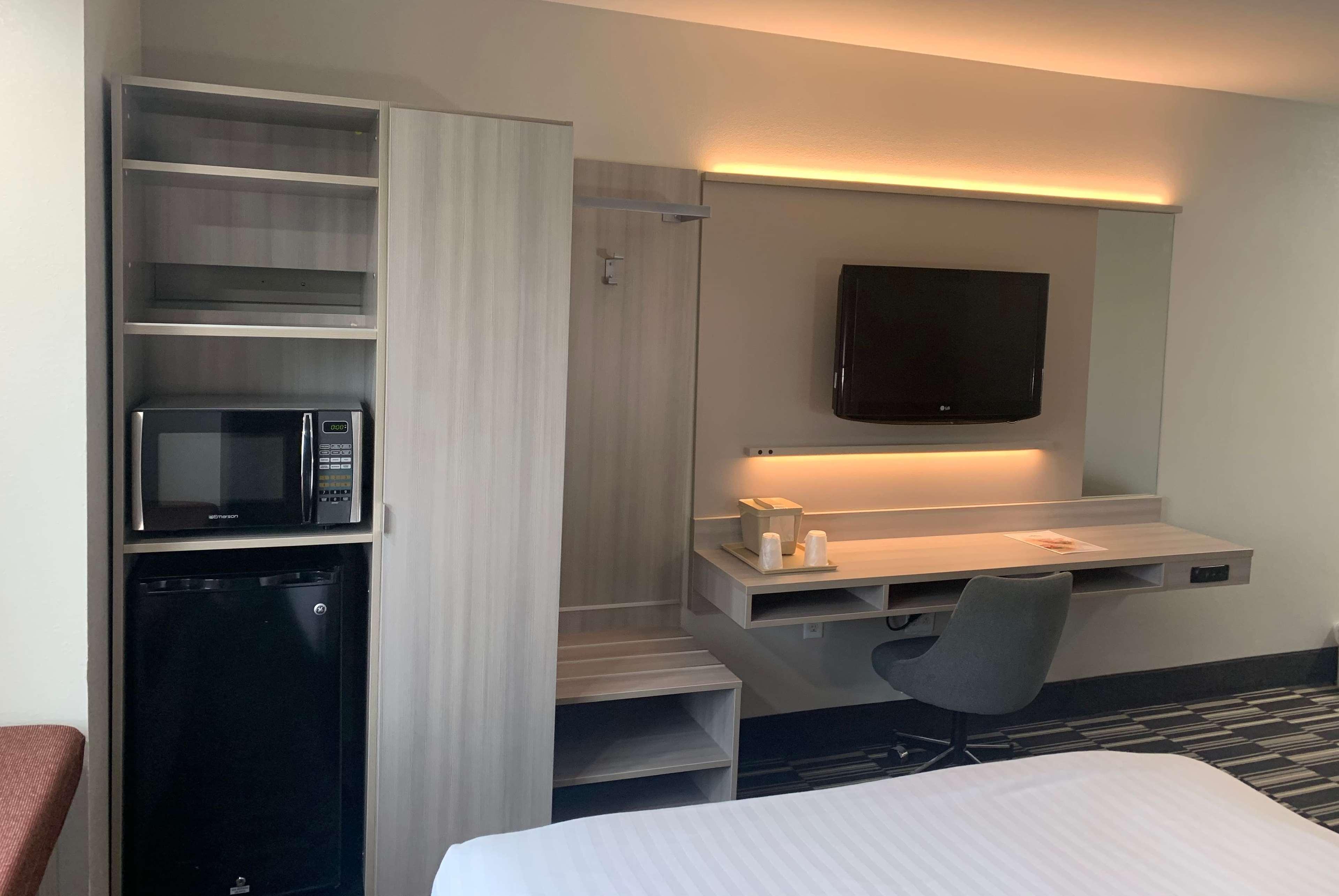 Microtel Inn By Wyndham Charlotte Airport Luaran gambar