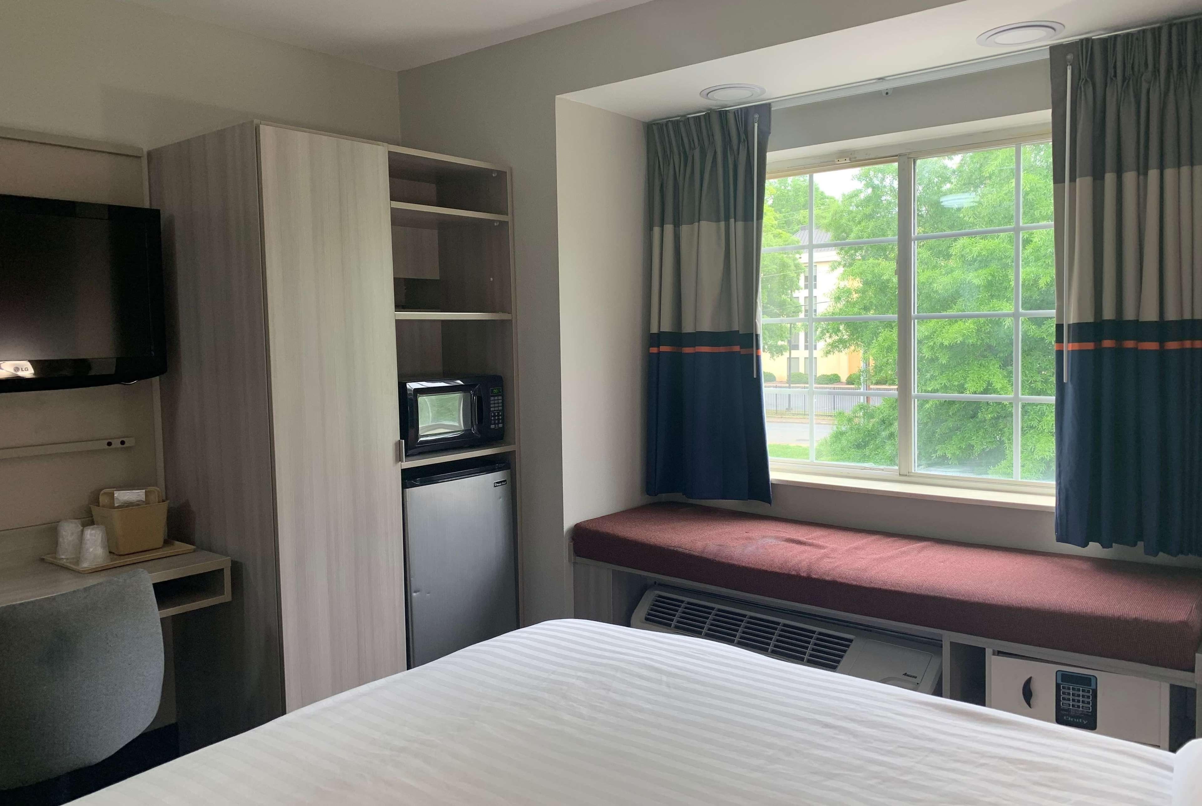 Microtel Inn By Wyndham Charlotte Airport Luaran gambar